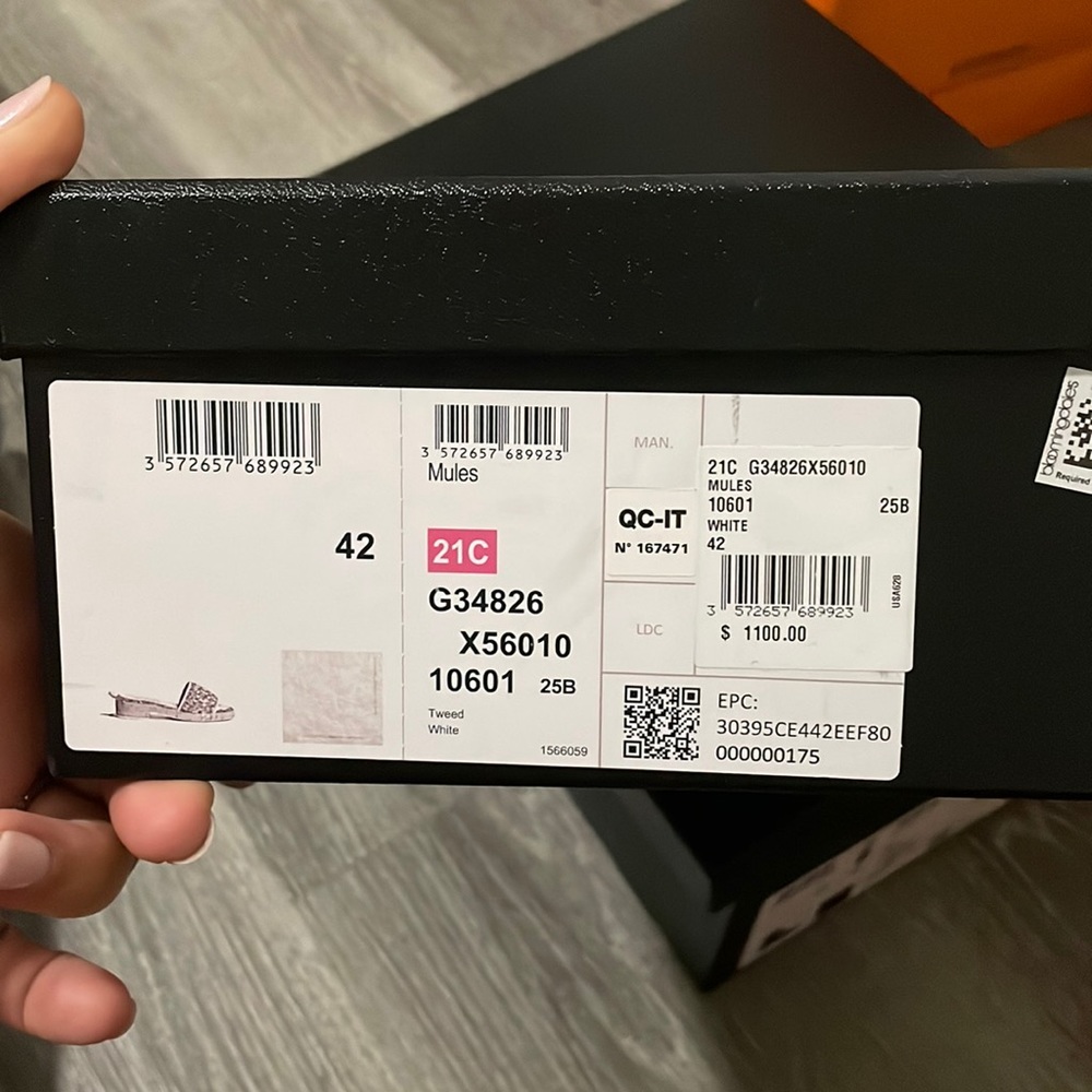 Chanel shoe box